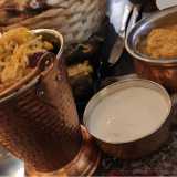 ...che si basa su tipiche pietanze caratterizzate dall�utilizzo di spezie quali curry, curcuma, cumino e coriandolo